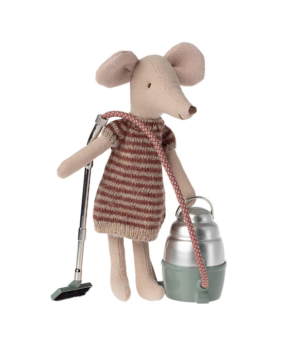 Little maileg play vacuum cleaner